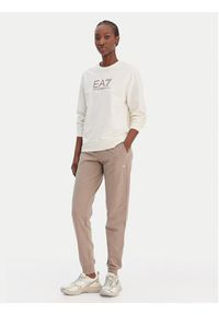 EA7 Emporio Armani Spodnie dresowe 7W000461 AF13135 U6167 Beżowy Regular Fit. Kolor: beżowy. Materiał: bawełna #3