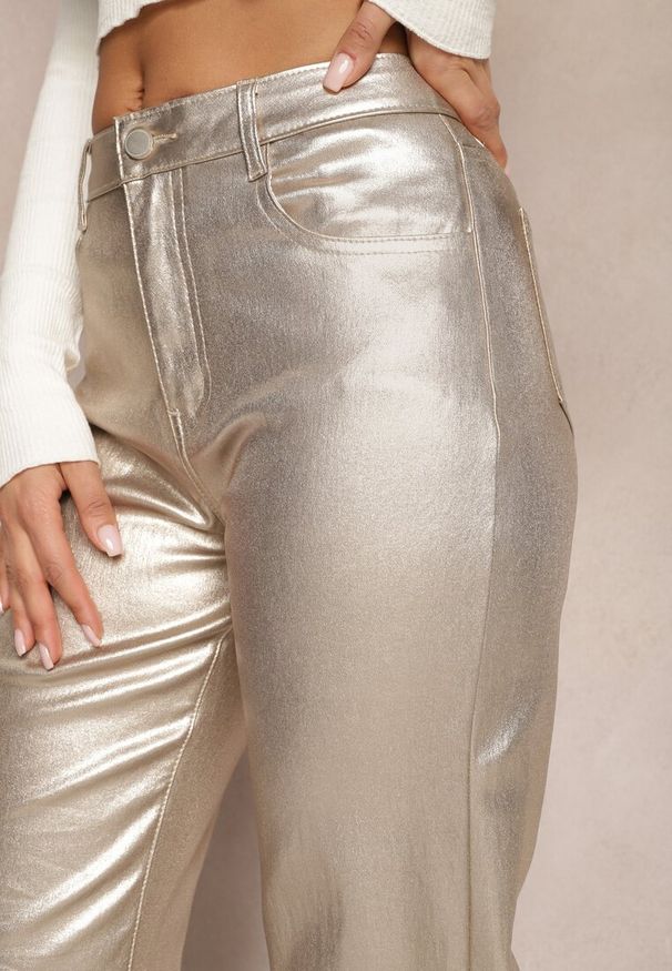 Renee - Złote Szerokie Spodnie Metaliczne High Waist z Ekoskóry Tranise. Stan: podwyższony. Kolor: złoty. Materiał: skóra