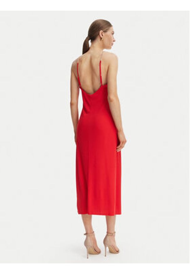 Morgan Sukienka koktajlowa 261-RYAN Czerwony Regular Fit. Kolor: czerwony. Materiał: syntetyk. Styl: wizytowy