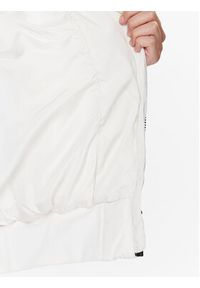 Calvin Klein Jeans Kurtka puchowa J20J222334 Biały Relaxed Fit. Kolor: biały. Materiał: syntetyk #3