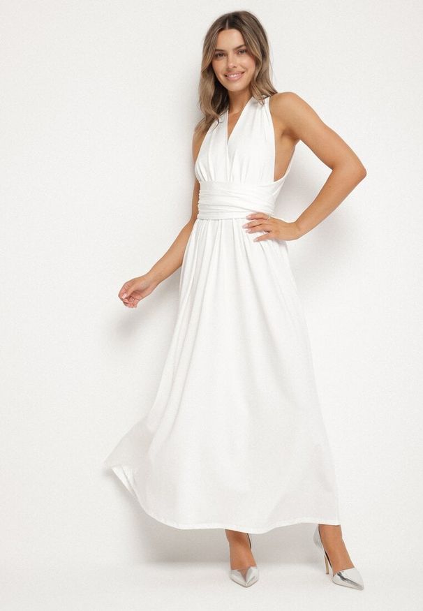 Born2be - Biała Koktajlowa Sukienka Multiway z Wiskozą i Wiązaniem na Szyi Lilazza. Okazja: na imprezę. Typ kołnierza: dekolt w kształcie V. Kolor: biały. Materiał: wiskoza. Typ sukienki: rozkloszowane. Styl: wizytowy