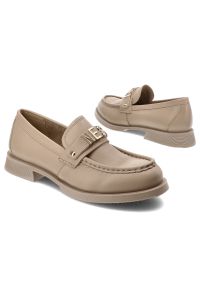 Beżowe Mokasyny Nessi Eleganckie Obuwie Damskie. Okazja: do pracy, na co dzień, na spotkanie biznesowe. Zapięcie: pasek. Kolor: beżowy. Materiał: materiał. Sezon: wiosna. Styl: elegancki #3