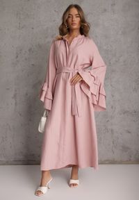 Renee - Różowa Koszulowa Sukienka z Wiskozy Ozdobiona Paskiem i Falbanami Tinethra. Okazja: na co dzień. Kolor: różowy. Materiał: wiskoza. Wzór: aplikacja. Typ sukienki: koszulowe. Styl: wizytowy, casual, elegancki #3