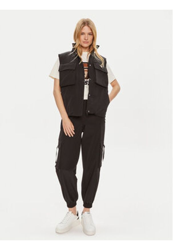Guess Bezrękawnik Aurelie V4YL00 WG982 Czarny Regular Fit. Kolor: czarny. Materiał: syntetyk. Długość rękawa: bez rękawów