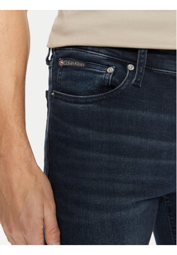 Calvin Klein Jeans Jeansy Skinny J30J326526 Niebieski Skinny Fit. Kolor: niebieski