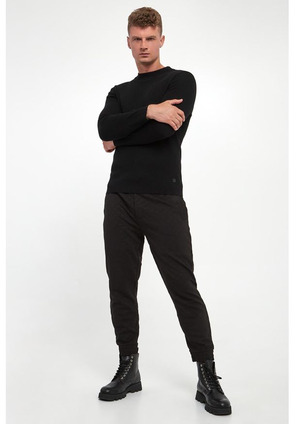 Sweter męski z wełny dziewiczej Donteo JOOP!. Materiał: wełna