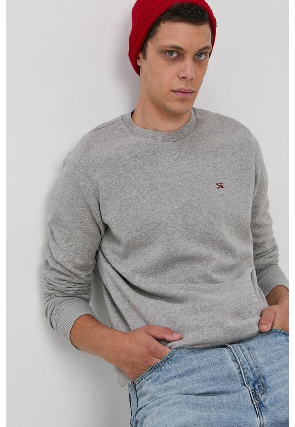 Napapijri - Bluza. Okazja: na co dzień. Kolor: szary. Materiał: bawełna, dzianina. Wzór: aplikacja. Styl: casual
