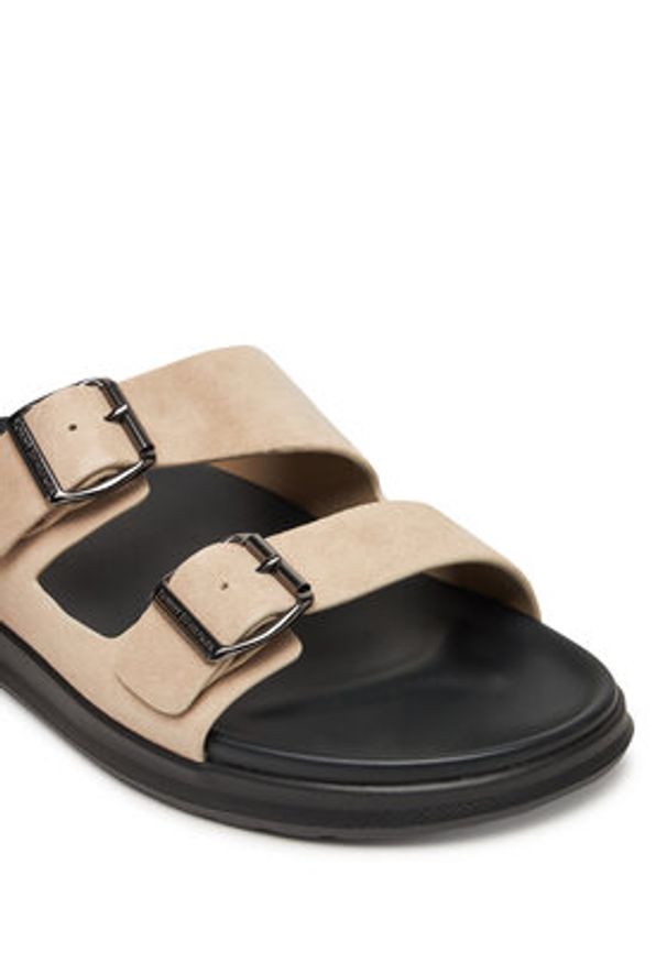 TOMMY HILFIGER - Tommy Hilfiger Klapki D Density Hilfiger Sde Sand FM0FM05413 Beżowy. Kolor: beżowy. Materiał: skóra
