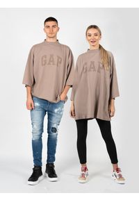 Yeezy Gap Engineered by Balenciaga - Yeezy Gap Engineered By Balenciaga T-Shirt "Dove" | 719615 TMVQ2 | Mężczyzna | Piaskowy. Materiał: bawełna. Wzór: nadruk #1