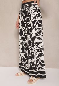 Renee - Czarne Spodnie o Szerokim Kroju High Waist w Kwiaty Nelrive. Okazja: na co dzień, na spacer. Stan: podwyższony. Kolor: czarny. Wzór: kwiaty. Styl: klasyczny, elegancki, casual #5