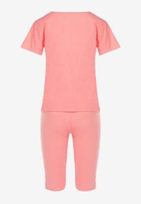 Born2be - Różowy 2-częściowy Komplet Piżamowy z T-shirtem i Krótkimi Legginsami Tiyose. Kolor: różowy. Długość: krótkie. Wzór: napisy, aplikacja #4
