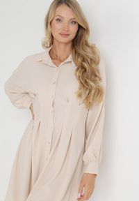 Born2be - Beżowa Taliowana Sukienka Koszulowa Mini Arukini. Kolor: beżowy. Typ sukienki: koszulowe. Długość: mini #2