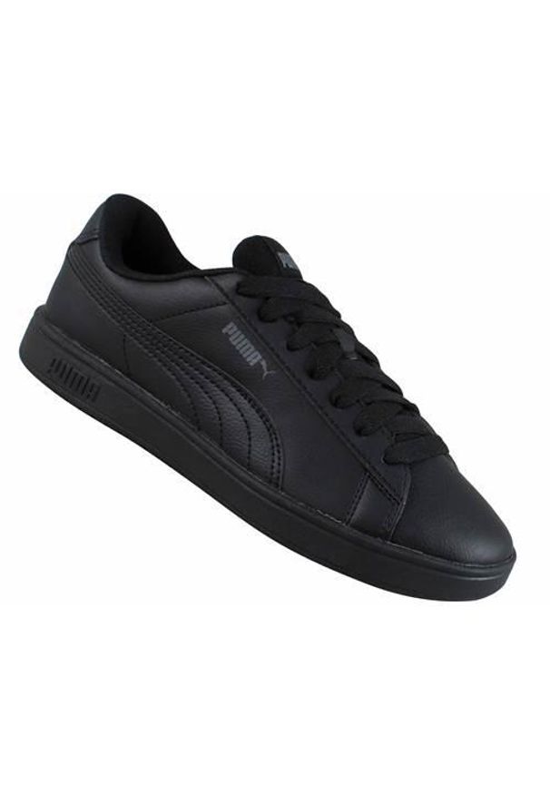 Buty do chodzenia damskie Puma Rickie Classic Jr. Kolor: czarny. Materiał: materiał, syntetyk. Szerokość cholewki: normalna. Sport: turystyka piesza