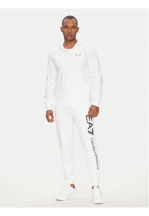 EA7 Emporio Armani Spodnie dresowe 7M000571 AF13512 M0003 Biały Regular Fit. Kolor: biały. Materiał: bawełna
