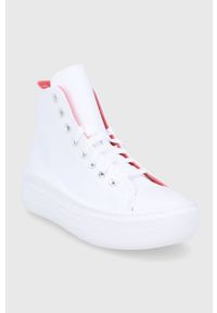 Converse Trampki damskie kolor biały. Nosek buta: okrągły. Zapięcie: sznurówki. Kolor: biały. Materiał: guma. Obcas: na platformie #5