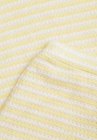 Born2be - Żółty Komplet Bawełniany z Dzianiny Szorty i T-shirt o Luźnym Kroju w Paski Proseltte. Kolor: żółty. Materiał: bawełna, dzianina. Wzór: paski #2