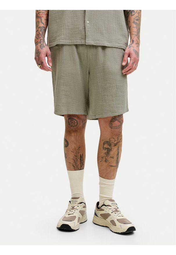 Jack & Jones Szorty materiałowe Jaiden 12274758 Khaki Relaxed Fit. Kolor: brązowy. Materiał: bawełna
