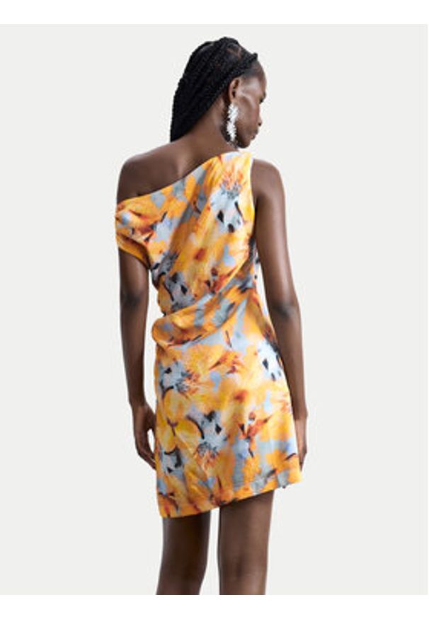 Desigual Sukienka letnia Sol 26SWVW50 Żółty Slim Fit. Kolor: żółty. Materiał: wiskoza. Sezon: lato