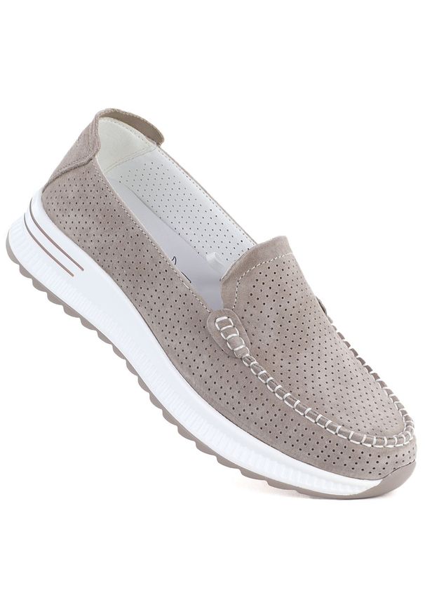 Skórzane mokasyny na grubej podeszwie ażurowe fango Jezzi 9793. Materiał: skóra. Szerokość cholewki: normalna. Wzór: ażurowy