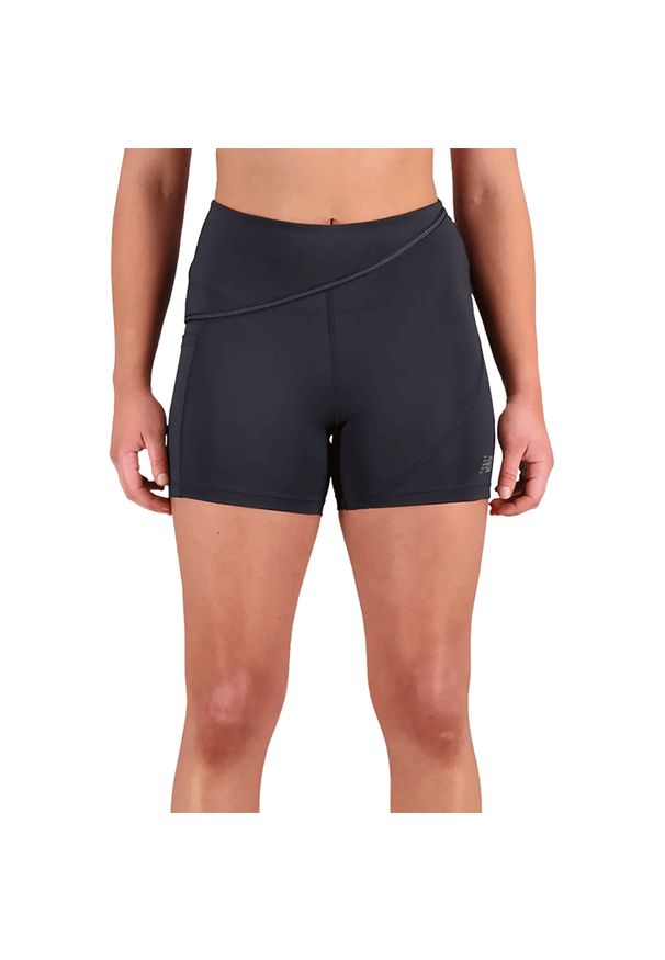 Spodenki New Balance WS31289BK - czarne. Kolor: czarny. Materiał: poliester, materiał. Długość: krótkie. Sport: fitness