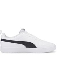 Buty do chodzenia męskie Puma Rickie. Kolor: biały. Materiał: skóra ekologiczna, materiał. Sport: turystyka piesza
