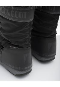 Moon Boot - MOON BOOT - Czarne śniegowce Monaco WP2. Wysokość cholewki: przed kolano. Kolor: czarny. Materiał: kauczuk, futro, nylon. Szerokość cholewki: normalna #8