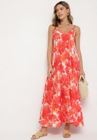 Born2be - Czerwona Sukienka z Wiskozy z Abstrakcyjnym Wzorem Meramara. Okazja: na co dzień. Kolor: czerwony. Materiał: wiskoza. Styl: casual, klasyczny #3