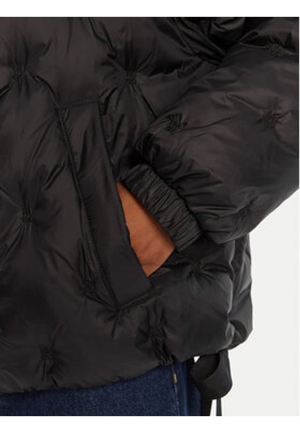 Hugo - HUGO Kurtka zimowa 50547205 Czarny Regular Fit. Kolor: czarny. Materiał: syntetyk. Sezon: zima