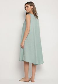 Born2be - Jasnozielona Rozkloszowana Klasyczna Sukienka Lunetira. Okazja: na co dzień, na spacer. Kolor: zielony. Materiał: jeans. Typ sukienki: proste. Styl: klasyczny #2