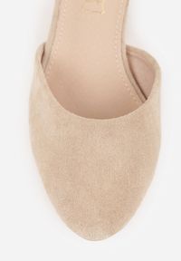 Born2be - Ciemnobeżowe Czółenka Vices na Geometrycznym Obcasie ze Skórzaną Wkładką i Metaliczną Wstawką Florori. Okazja: na spotkanie biznesowe, na imprezę. Zapięcie: sprzączka. Kolor: beżowy. Materiał: skóra. Wzór: geometria. Obcas: na obcasie. Styl: biznesowy, elegancki, klasyczny, wizytowy. Wysokość obcasa: średni #4