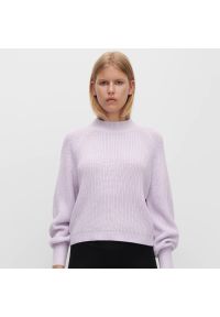 Reserved - Sweter z wyraźnym splotem - Fioletowy. Kolor: fioletowy. Wzór: ze splotem #1