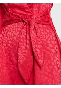Guess Sukienka koktajlowa W3RK79 WFAD2 Czerwony Regular Fit. Kolor: czerwony. Materiał: syntetyk. Styl: wizytowy #3