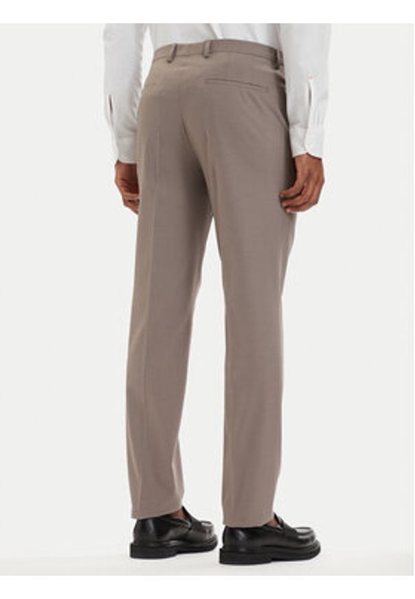 Hugo - HUGO Garnitur Arti-Hesten 50544524 Brązowy jasny Extra Slim Fit. Kolor: brązowy. Materiał: syntetyk