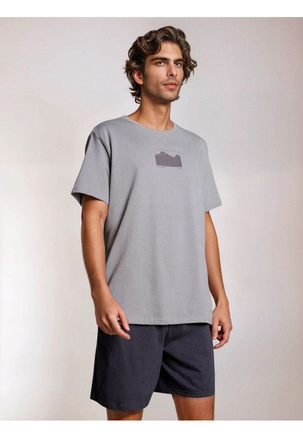 Sinsay - Bawełniana piżama z nadrukiem na plecach - wielobarwny. Materiał: bawełna. Wzór: nadruk