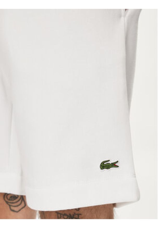 Lacoste Szorty sportowe GH9627 Biały Regular Fit. Kolor: biały. Materiał: bawełna. Styl: sportowy