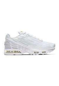 Buty do chodzenia męskie Nike Air Max Plus 3. Zapięcie: sznurówki. Kolor: biały. Materiał: materiał. Szerokość cholewki: normalna. Model: Nike Air Max. Sport: turystyka piesza
