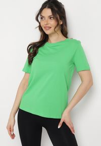 Born2be - Zielony Gładki T-shirt z Elastycznej Bawełny z Krótkim Rękawem Derdiara. Kolor: zielony. Materiał: bawełna. Długość rękawa: krótki rękaw. Długość: krótkie. Wzór: gładki #7