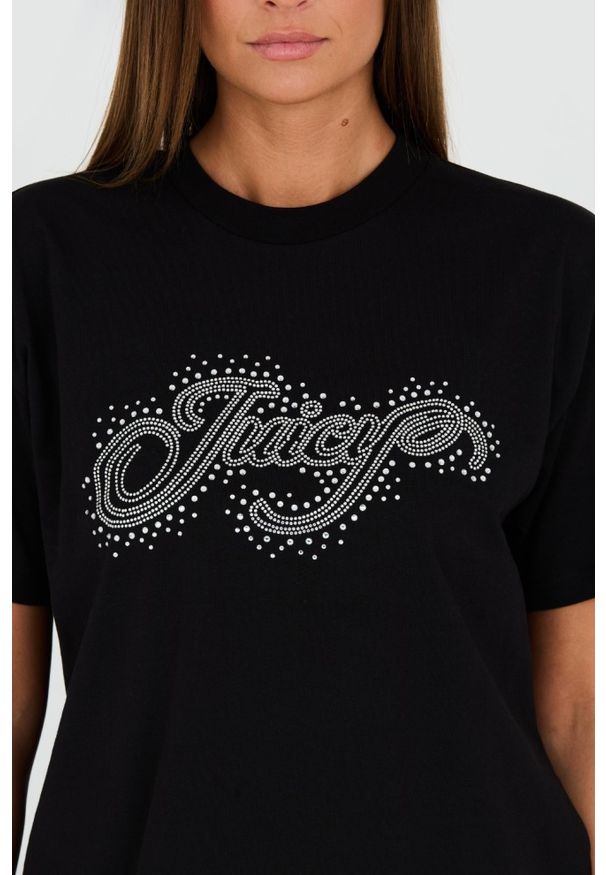 Juicy Couture - JUICY COUTURE Czarny t-shirt Boyfriend Scatter Diamante. Kolor: czarny