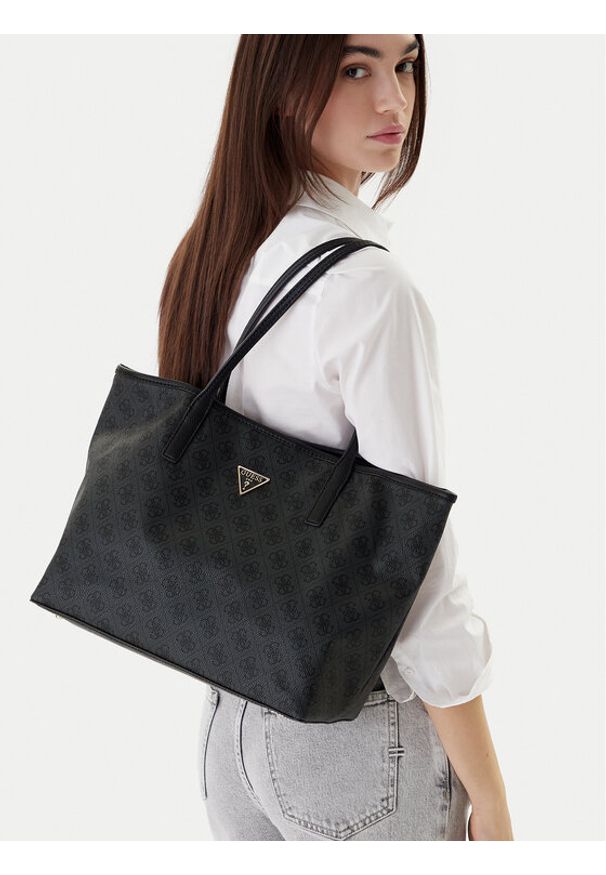 Guess Torebka Victtoria HWESG9 51428 Szary. Kolor: szary. Materiał: skórzane