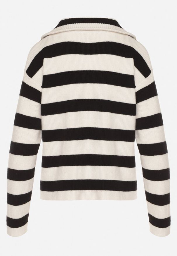 Born2be - Czarno-Biały Sweter w Paski Ozdobiony Suwakiem Amerra. Okazja: na co dzień, do pracy, na spotkanie biznesowe. Kolor: czarny. Materiał: jeans. Wzór: paski, aplikacja. Styl: casual, biznesowy