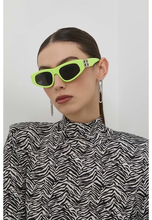 Balenciaga okulary przeciwsłoneczne damskie kolor zielony. Kolor: zielony
