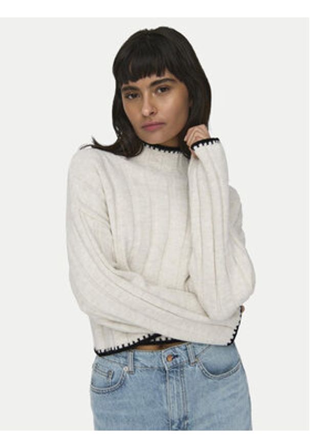 only - ONLY Sweter 15329963 Beżowy Regular Fit. Kolor: beżowy. Materiał: syntetyk