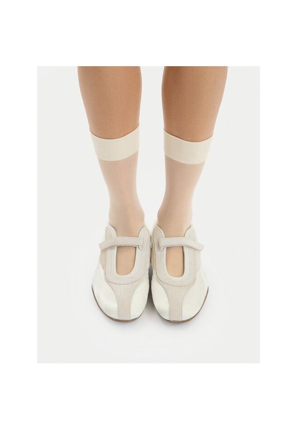 Baleriny Reebok. Kolor: beżowy