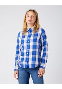 Wrangler - DAMSKA KOSZULA MATERIAŁOWA W KRATE WRANGLER LS 1PKT SHIRT WRANGLER BLUE W5Z4NYX05. Materiał: materiał