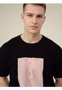 outhorn - T-shirt z nadrukiem męski. Okazja: na co dzień. Materiał: jersey, bawełna. Wzór: nadruk. Styl: casual #9