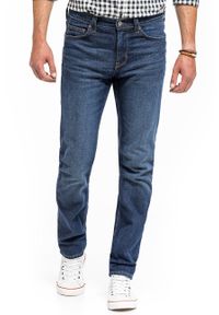 Mustang - MUSTANG VEGAS MĘSKIE SPODNIE JEANSOWE DENIM BLUE 1014039 5000 982. Okazja: na co dzień, na spotkanie biznesowe, na randkę. Stan: obniżony. Sezon: lato, wiosna. Styl: elegancki, sportowy, biznesowy, klasyczny, casual