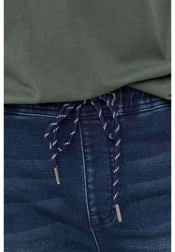 medicine - Medicine - Szorty jeansowe Denim. Okazja: na co dzień. Kolor: niebieski. Materiał: denim, jeans. Styl: casual