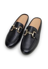 Wittchen - Damskie klapki typu mule z klamrą czarne. Nosek buta: okrągły. Kolor: czarny. Materiał: materiał, syntetyk, skóra ekologiczna, guma #4