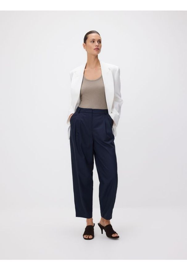 Reserved - Spodnie barrel leg - granatowy. Kolor: niebieski. Materiał: tkanina, wiskoza