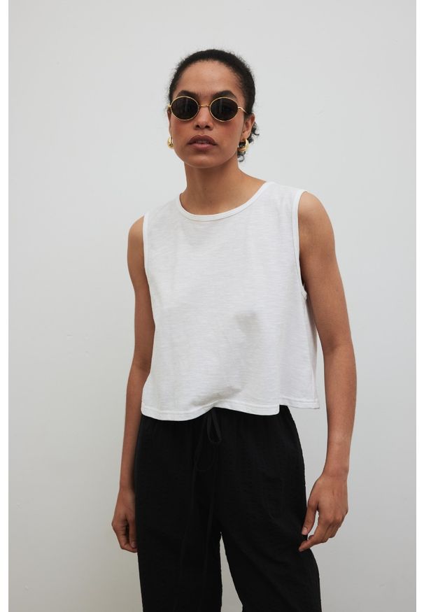Marsala - Bawełniany top w kolorze CLASSIC WHITE - FLOWTEE-XS/S. Materiał: bawełna. Długość rękawa: bez rękawów. Wzór: melanż. Sezon: lato